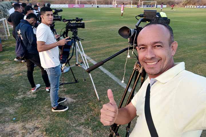 Edgardo y Leonardo Cepeda en producción